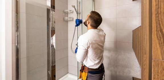 Badrenovierung leicht gemacht: So planen Sie Ihr Traumbad mit moderner Haustechnik Badrenovierung leicht gemacht: So planen Sie Ihr Traumbad mit moderner Haustechnik